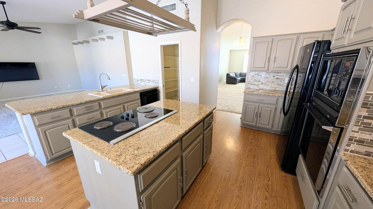 https://bt-photos.global.ssl.fastly.net/tucson/1280_boomver_2_22613740-2.jpg