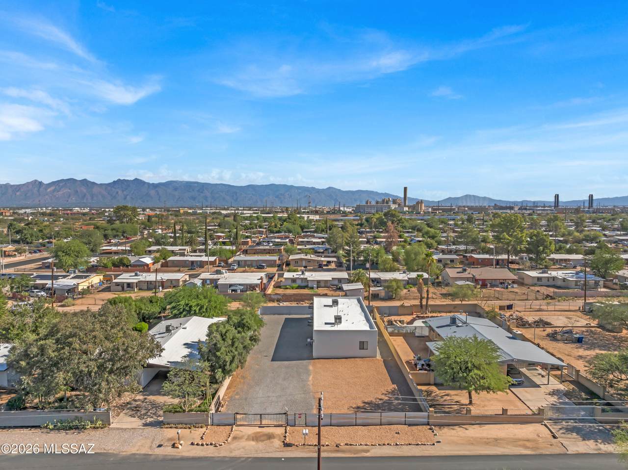 3619 Felix Boulevard - Photo 1