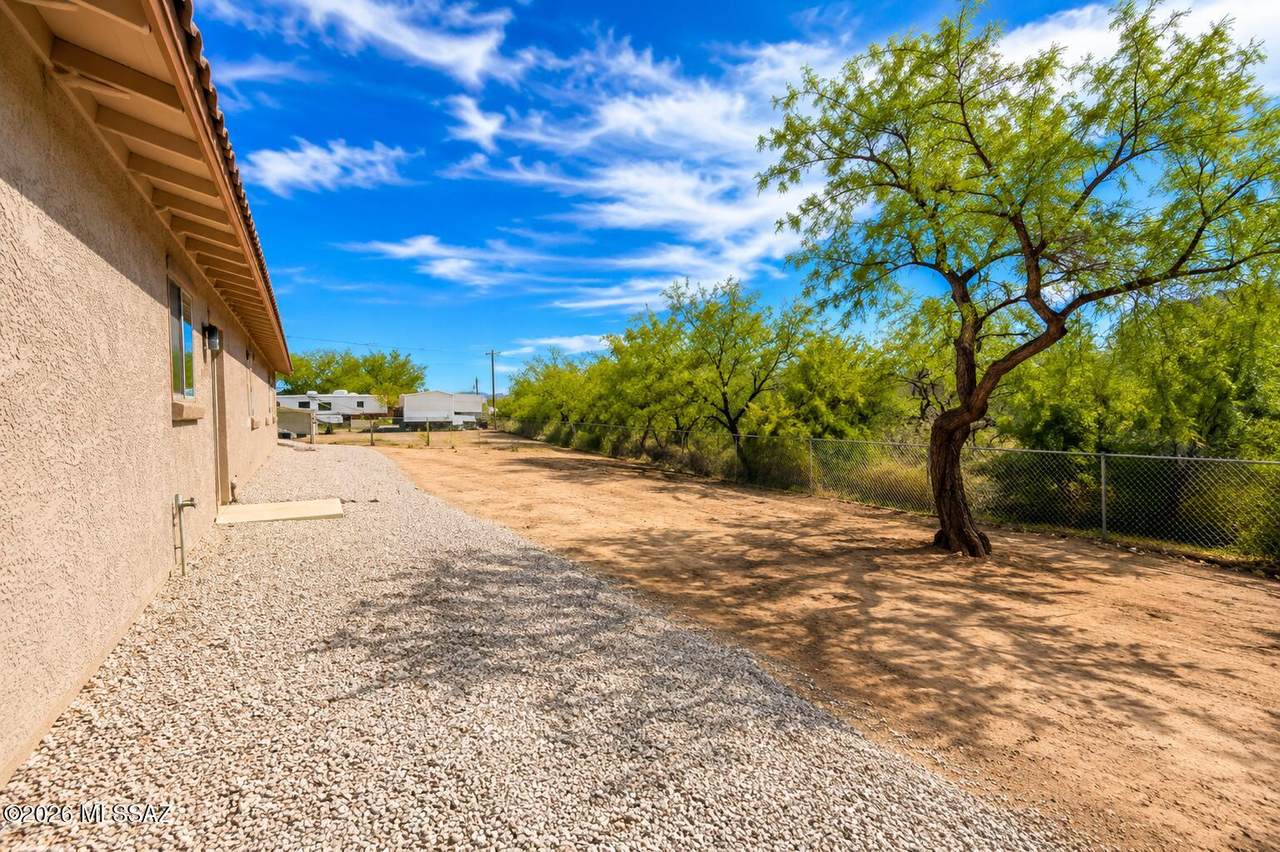 https://bt-photos.global.ssl.fastly.net/tucson/1280_boomver_2_22617507-2.jpg