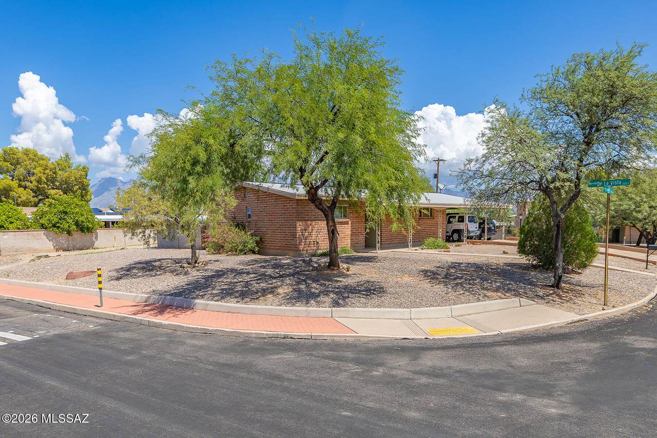 7401 Calle Madero - Photo 1