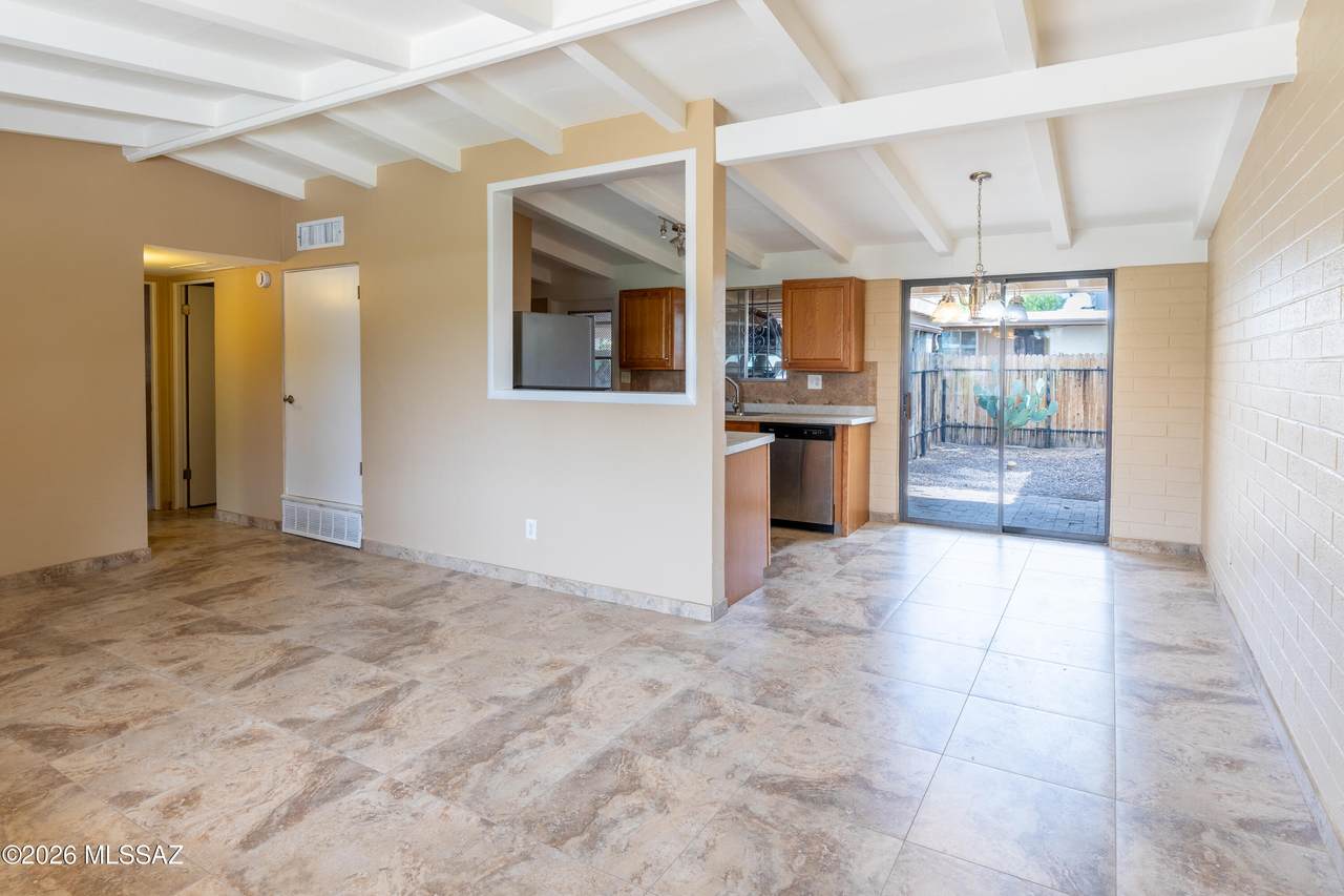 https://bt-photos.global.ssl.fastly.net/tucson/1280_boomver_2_22621584-2.jpg