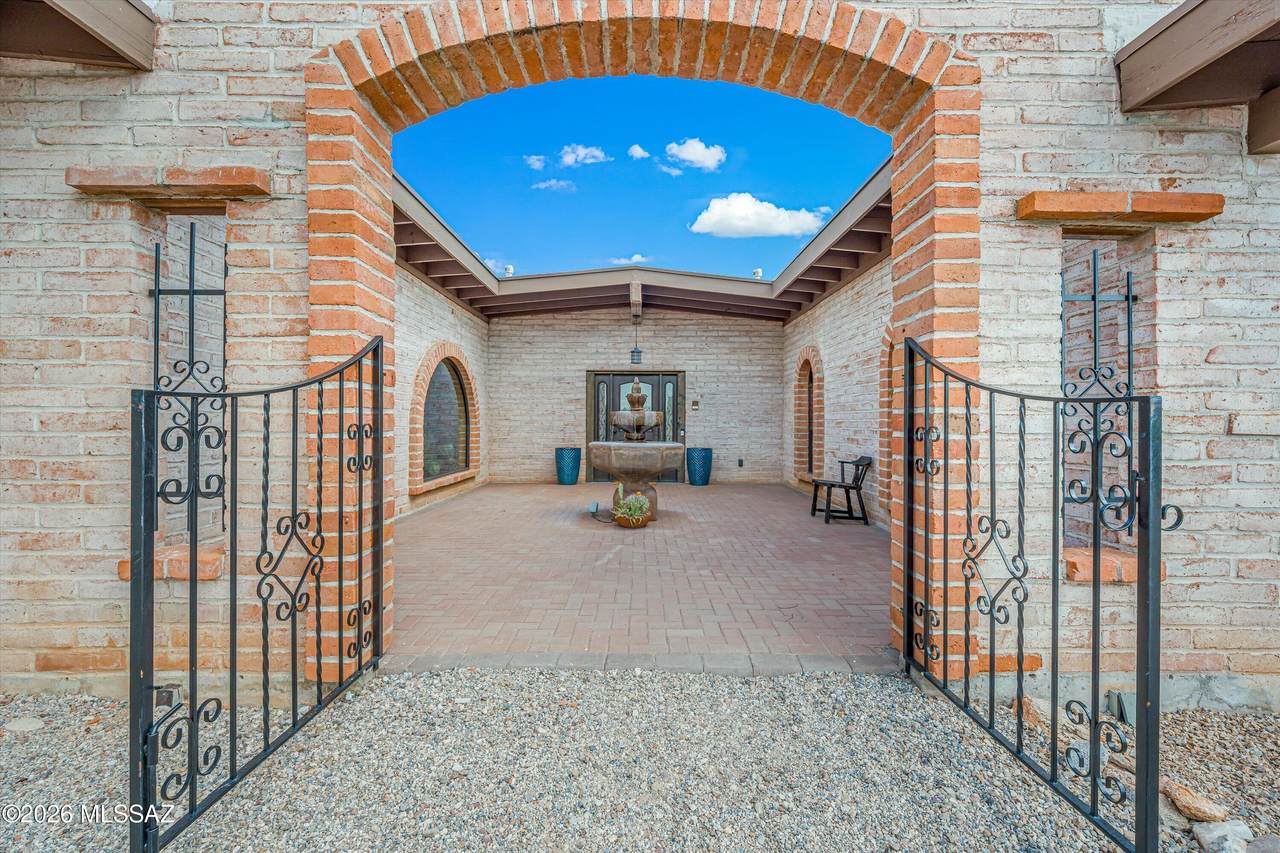 https://bt-photos.global.ssl.fastly.net/tucson/1280_boomver_2_22621810-2.jpg