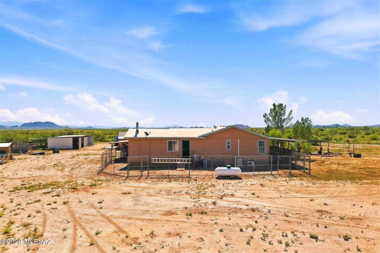 843 Kokopelli Lane - Photo 1