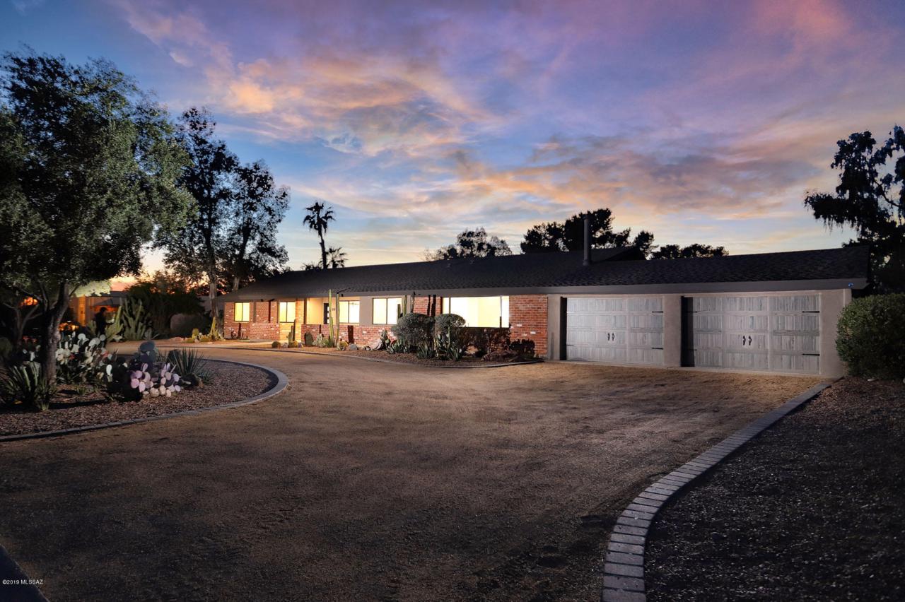 850 Golf View Drive - Photo 1
