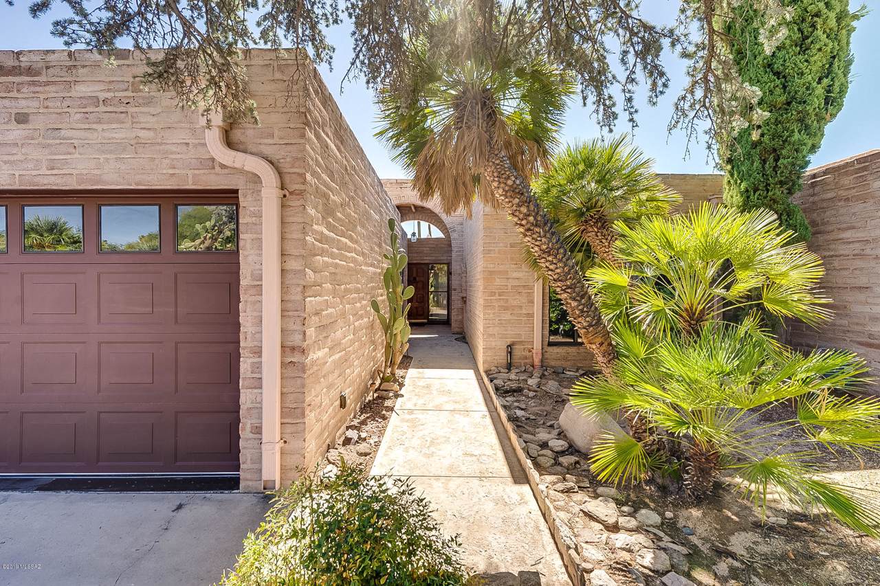 4744 Cherry Hills Drive - Photo 1