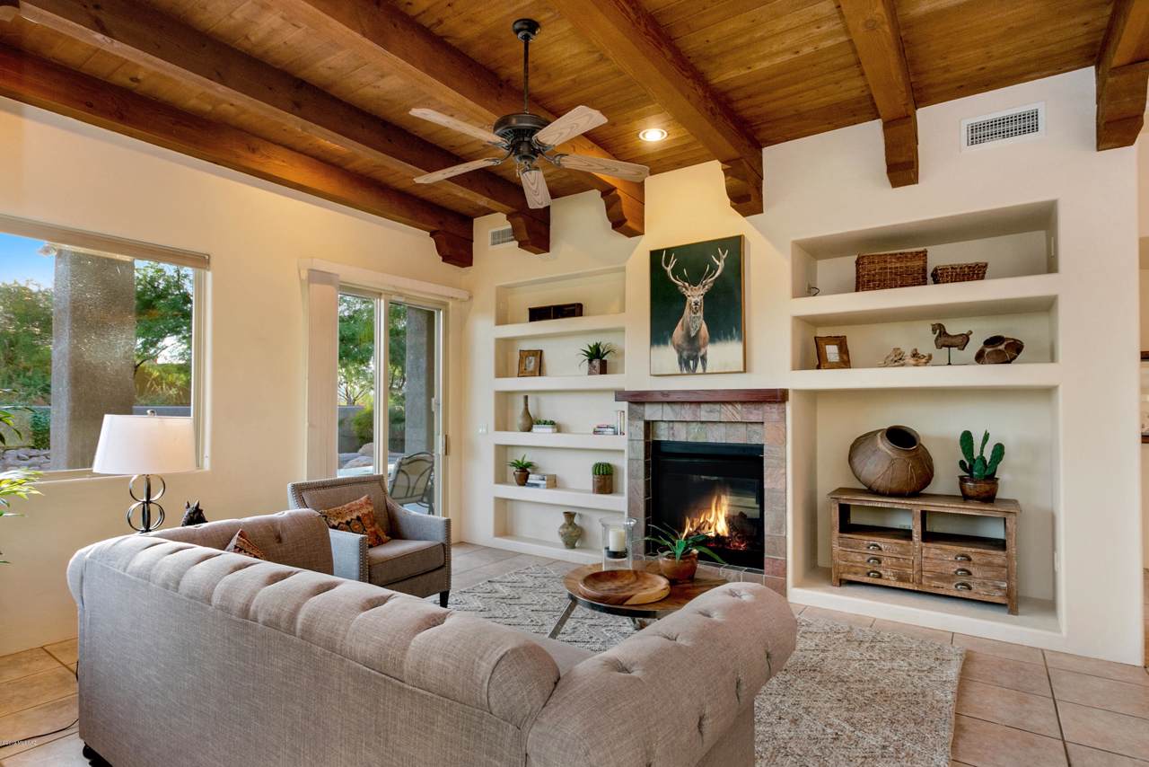 13665 Placita Montanas De Oro - Photo 1