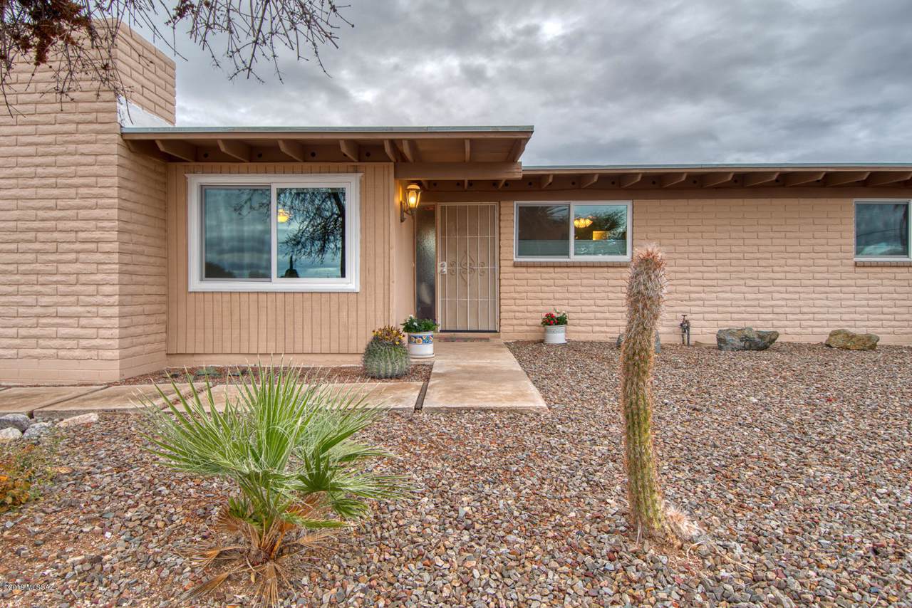 231 Porter Avenue - Photo 1