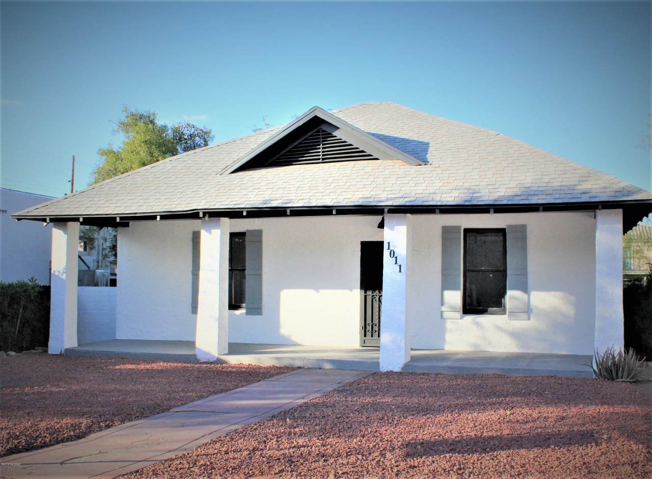 1011 Elm Street - Photo 1