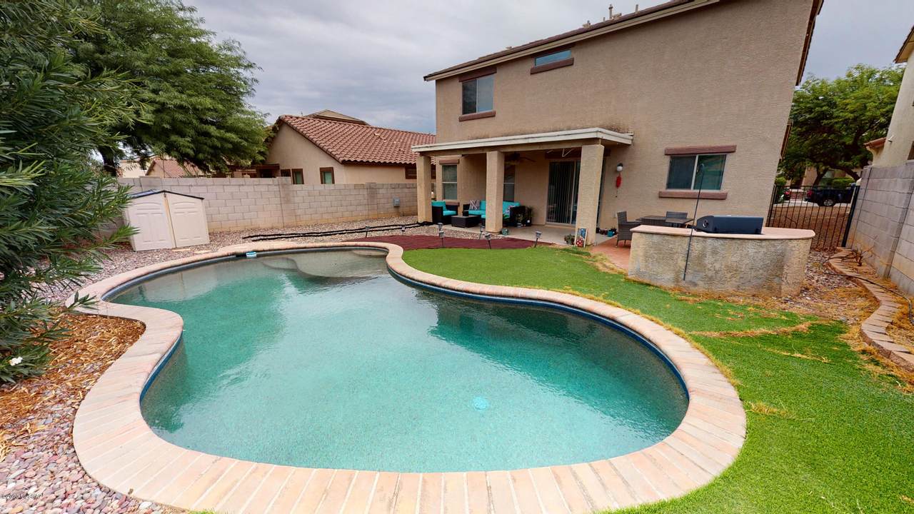 84 Calle Priscal - Photo 1