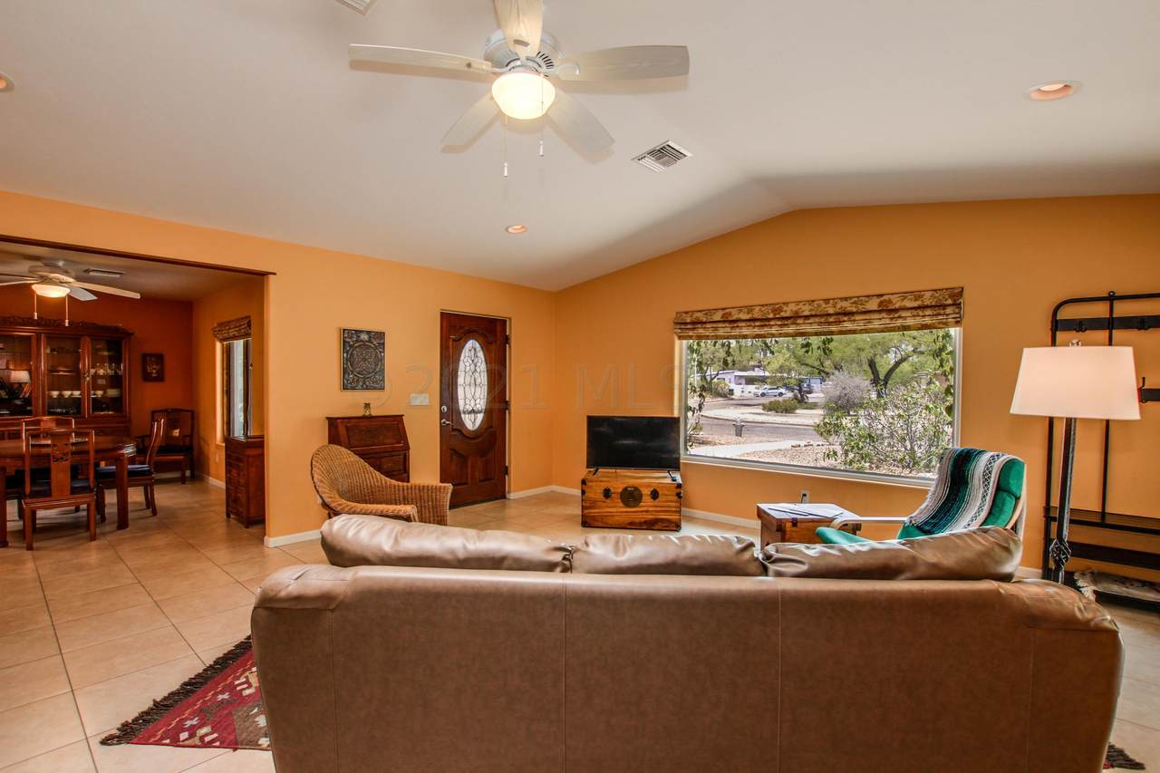 2902 Calle Glorietta - Photo 1