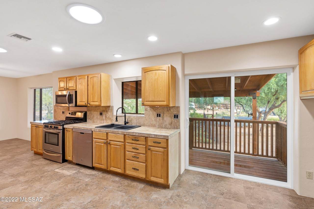 3670 Montgomery Street - Photo 1