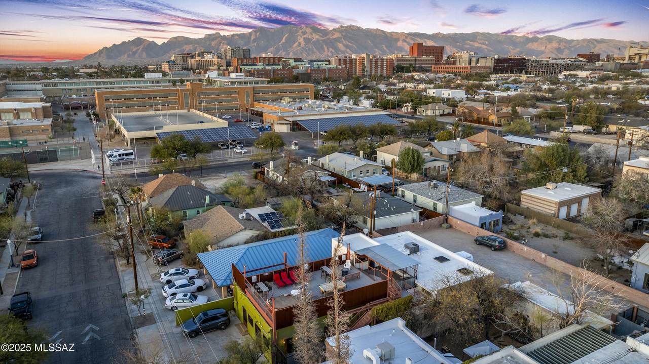 218 1st Avenue - Photo 1