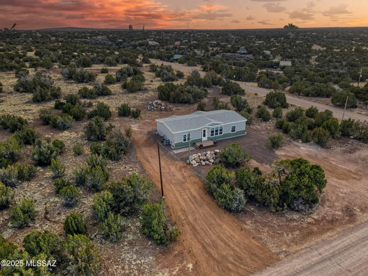 8569 Airport Drive - Photo 1