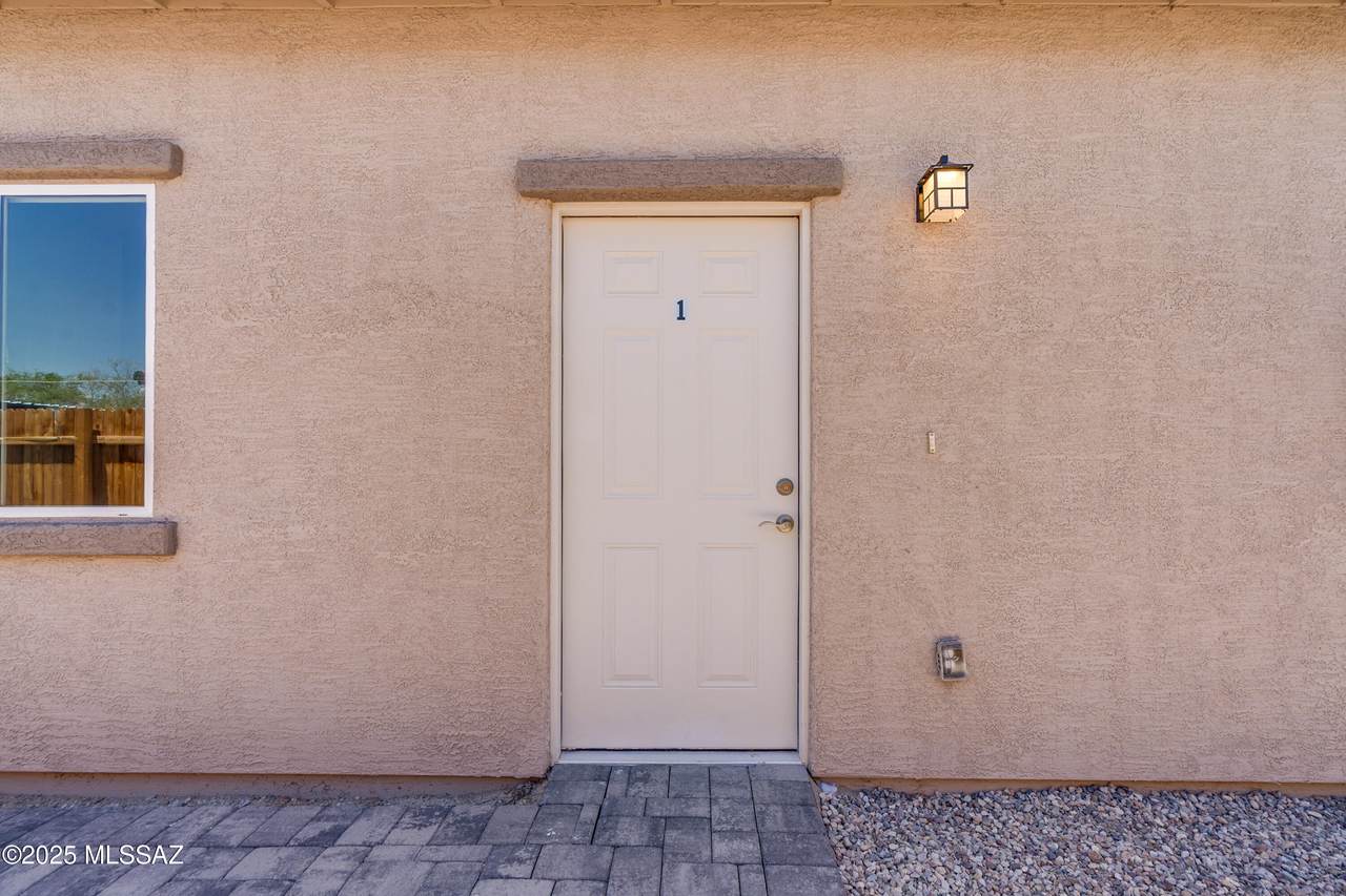 3739 Stone Avenue - Photo 1