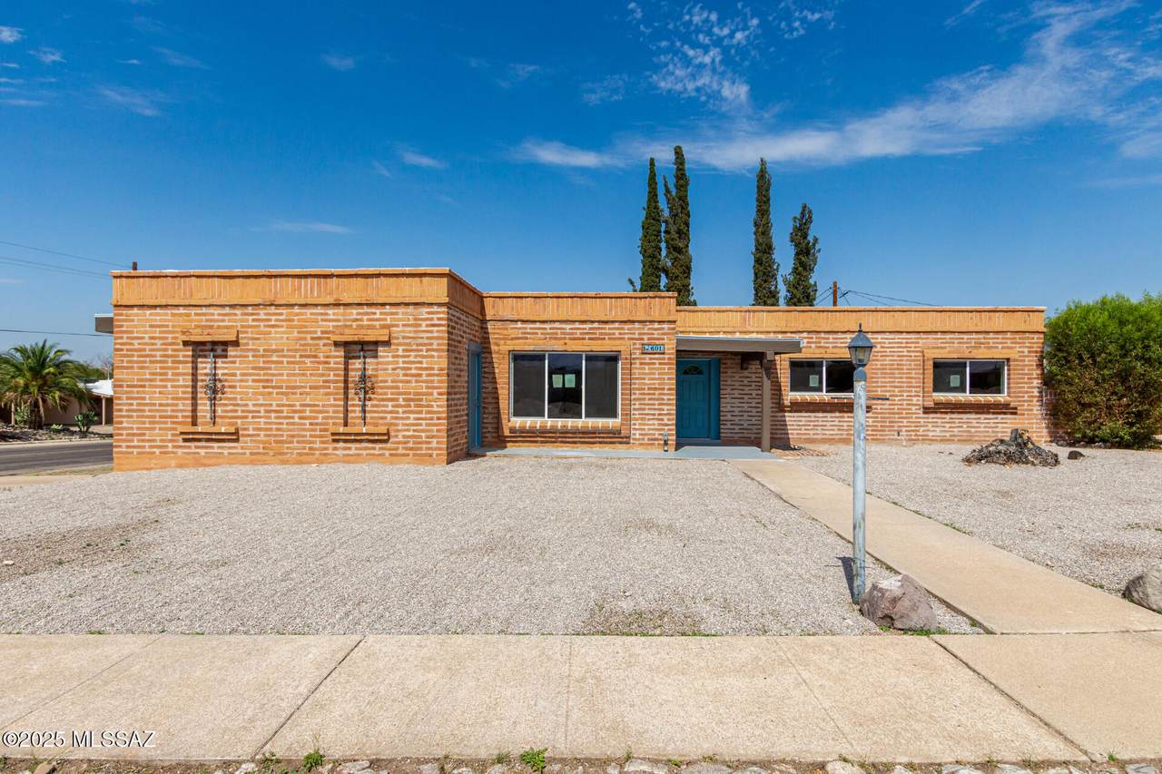 601 Judy Place - Photo 1