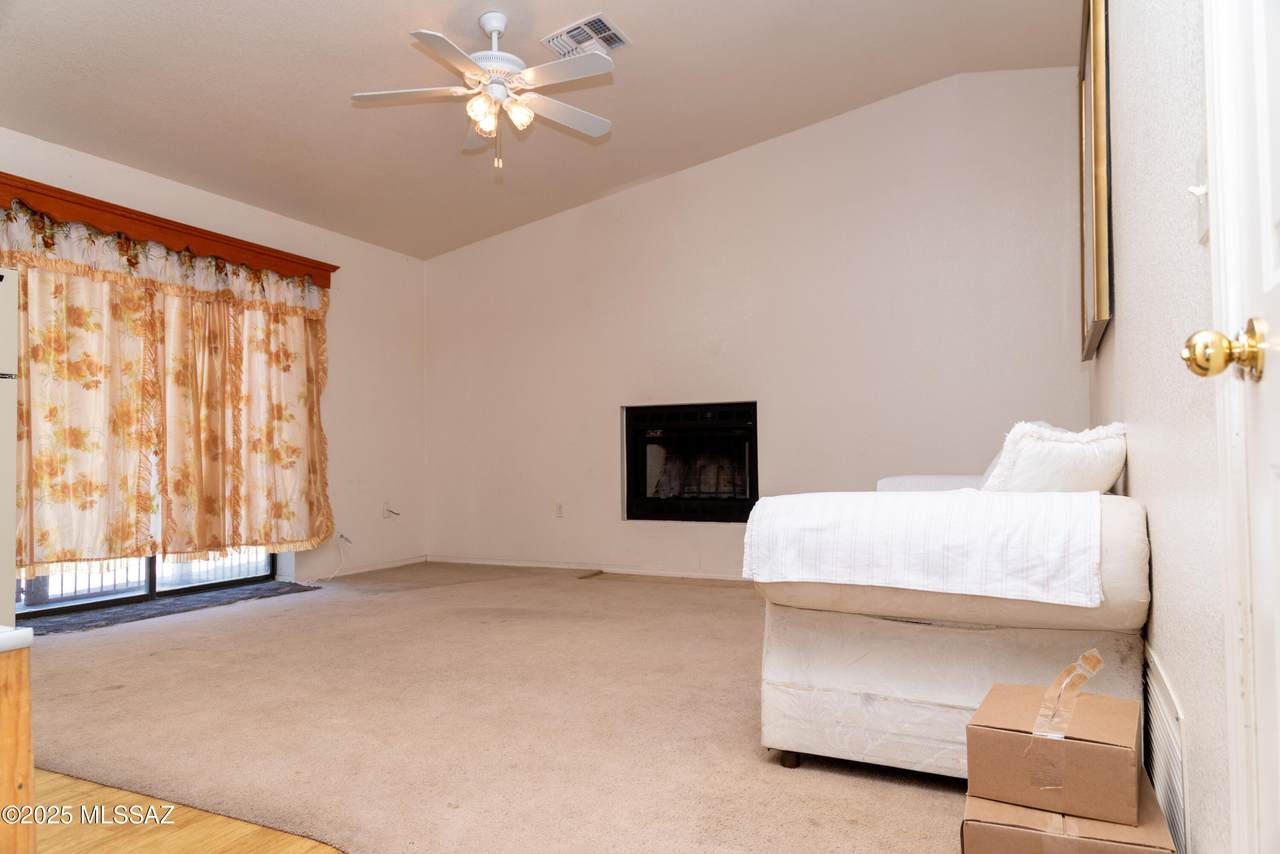 https://bt-photos.global.ssl.fastly.net/tucson/1280_boomver_3_22525060-2.jpg