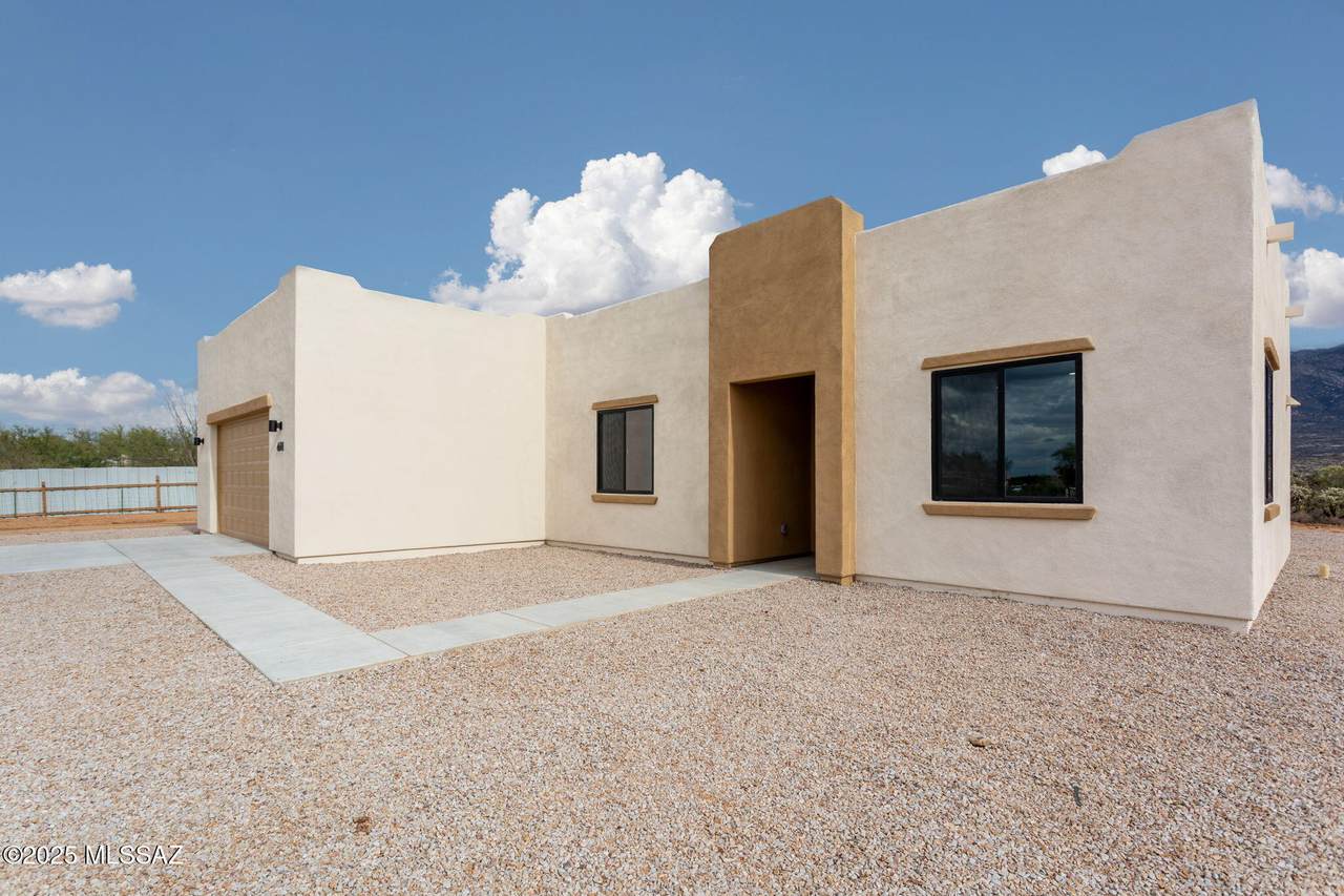 4601 Magoo Road - Photo 1