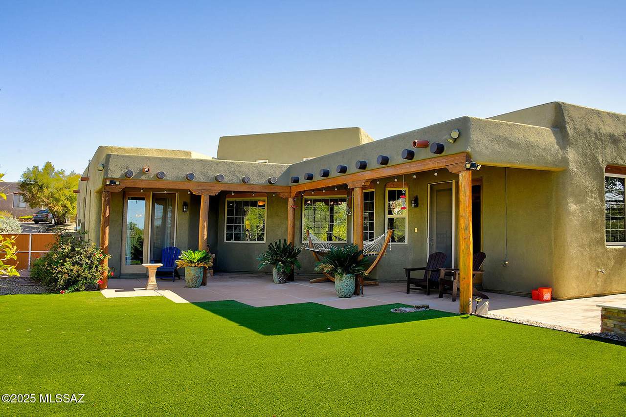 2425 Cavalry Trail - Photo 1