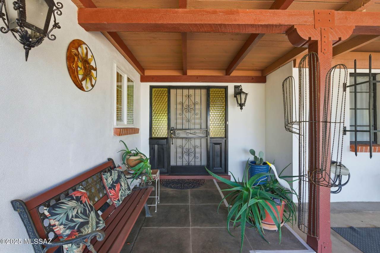 186 Paseo Seco - Photo 1