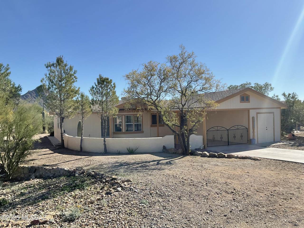 2121 Doubletree Lane - Photo 1