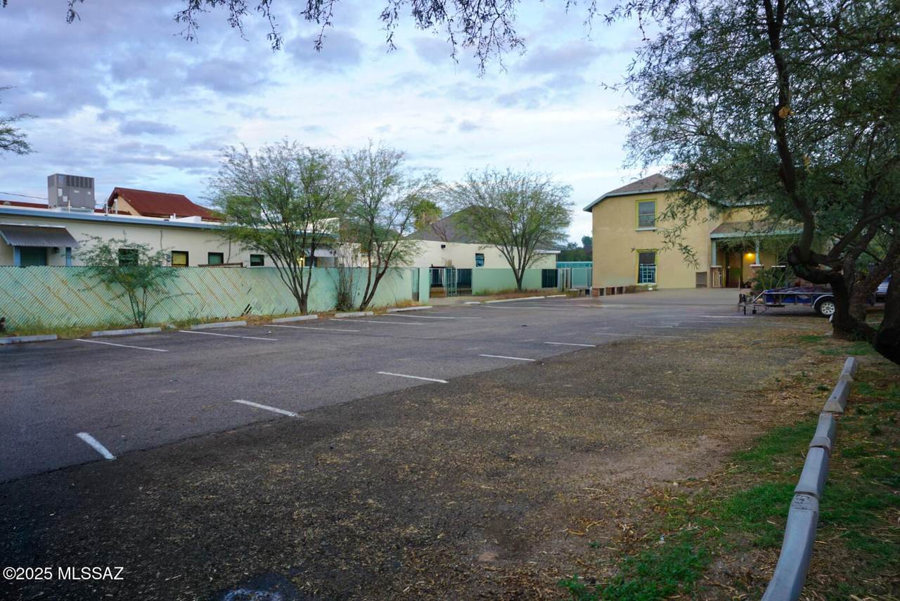 710 Echols Avenue - Photo 1