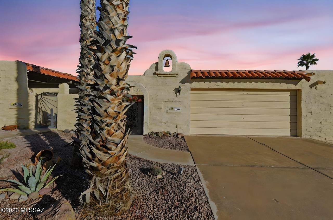 1070 Calle Excelso - Photo 1