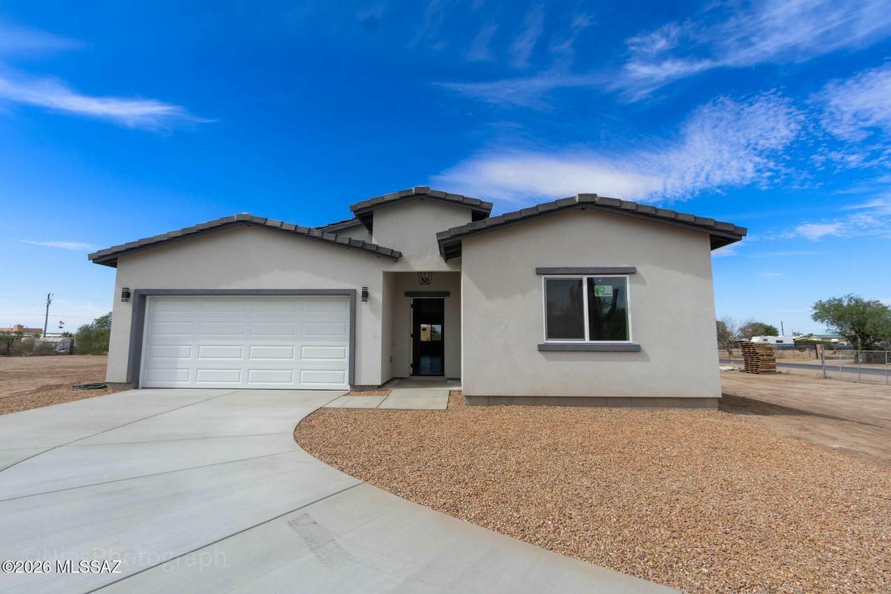12603 Carbine Road - Photo 1