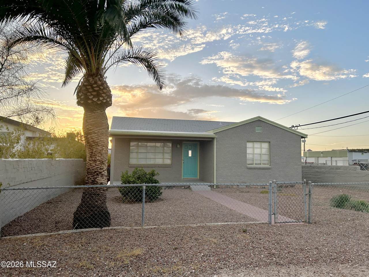 902 Fremont Avenue - Photo 1