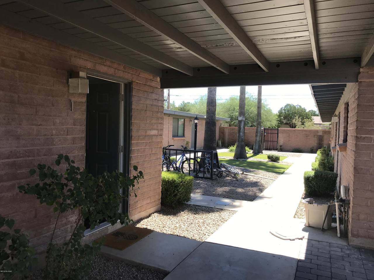 1002 Lester Street - Photo 1