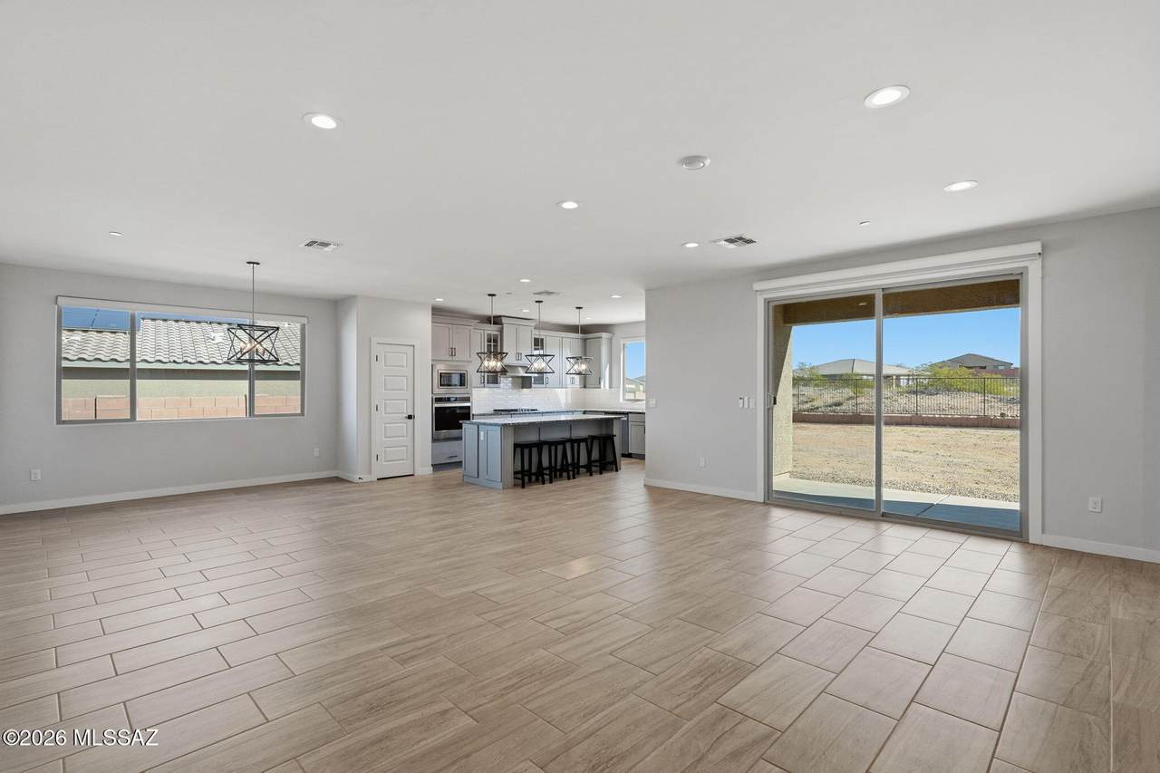 https://bt-photos.global.ssl.fastly.net/tucson/1280_boomver_3_22621707-2.jpg