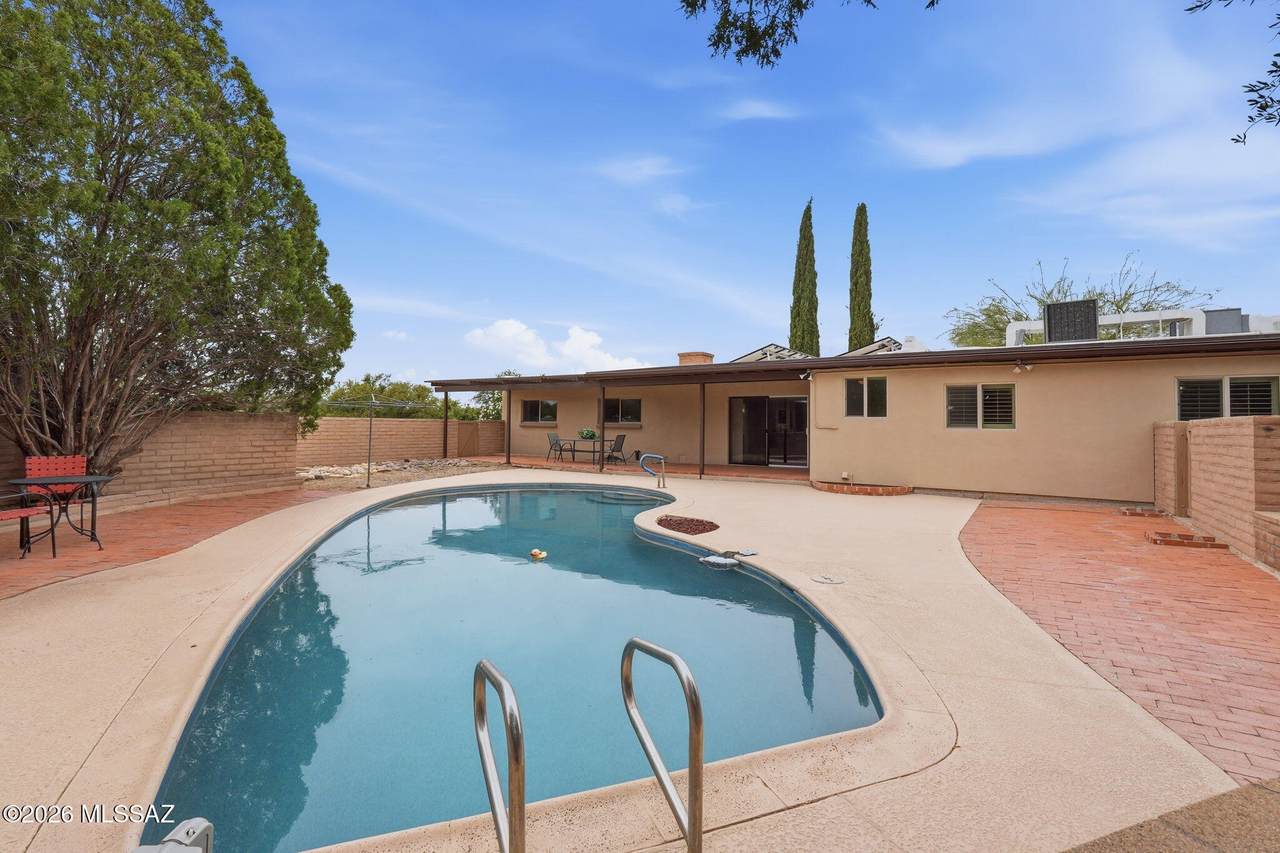 https://bt-photos.global.ssl.fastly.net/tucson/1280_boomver_40_22527896-2.jpg
