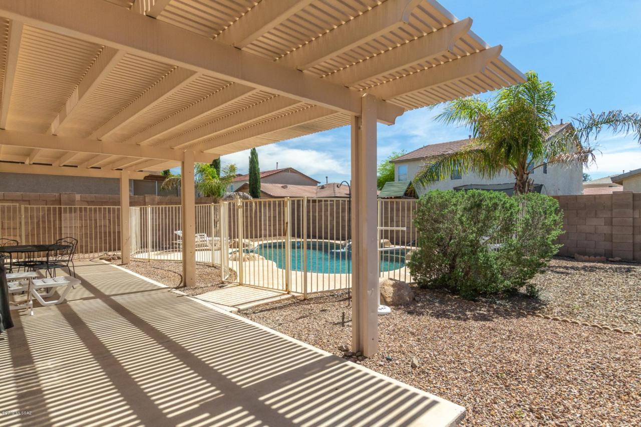10081 Blue Crossing Way - Photo 1