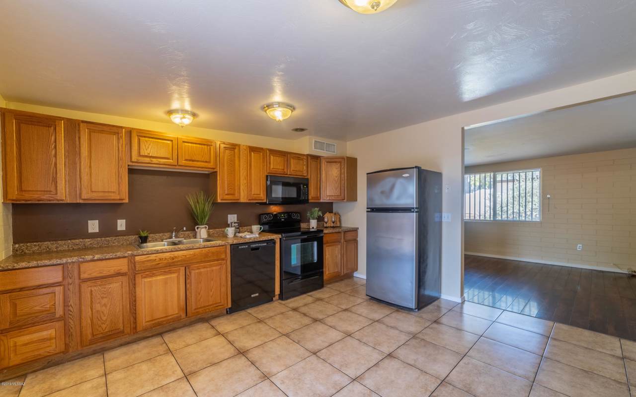 3801 Palm Side Drive - Photo 1