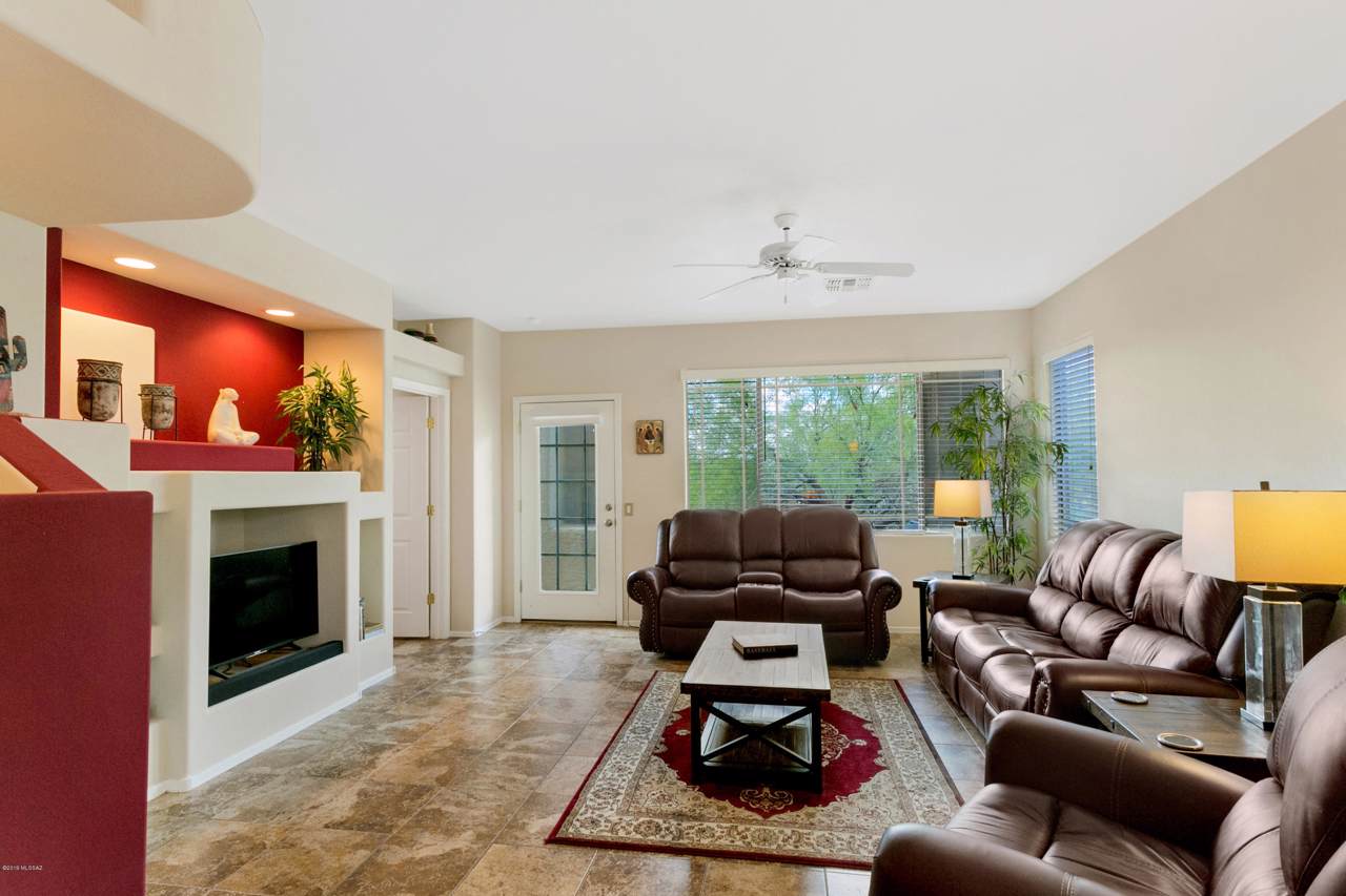 695 Vistoso Highlands Drive - Photo 1