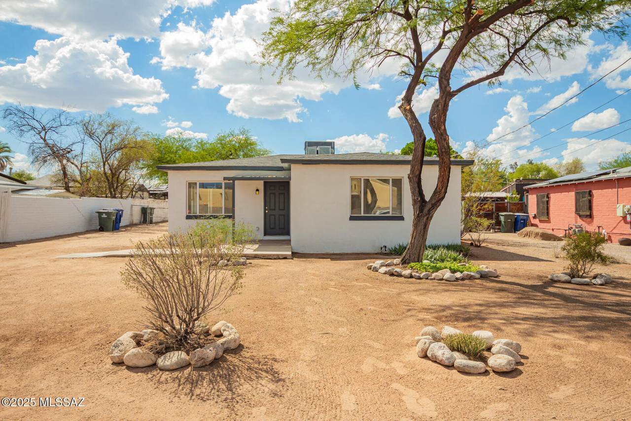 1709 Rosemary Drive - Photo 1