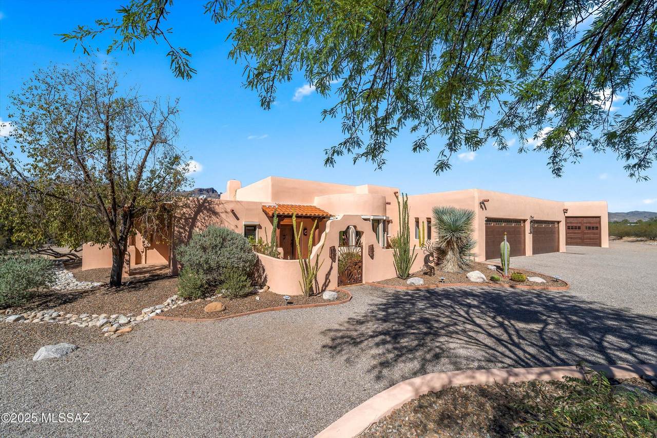 10041 Rayann Place - Photo 1