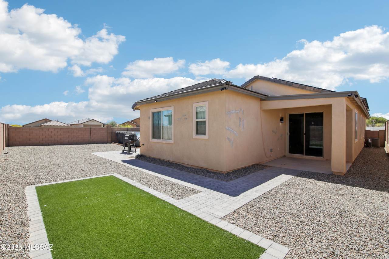 590 Calle Calca - Photo 1