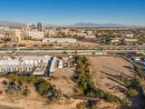 292 Freeway Way - Photo 11