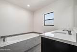 8323 Tangerine Road - Photo 31