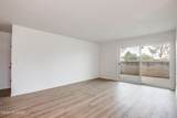 828 Langley Avenue - Photo 10