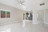 2862 Tyndall Avenue - Photo 12