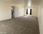 1031 Irwin Place - Photo 10