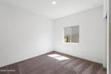 21945 Pebbles Avenue - Photo 8