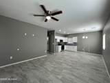 43 Lester Street - Photo 12