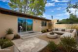 2860 Beverly Avenue - Photo 19