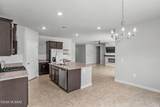942 Grantham Avenue - Photo 10