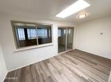 9159 Broadway Boulevard - Photo 17