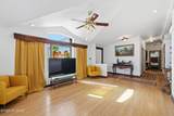 13959 Sundown Boulevard - Photo 17