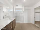 7911 Walnutview Drive - Photo 35