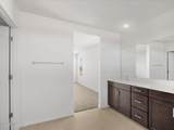 7911 Walnutview Drive - Photo 36